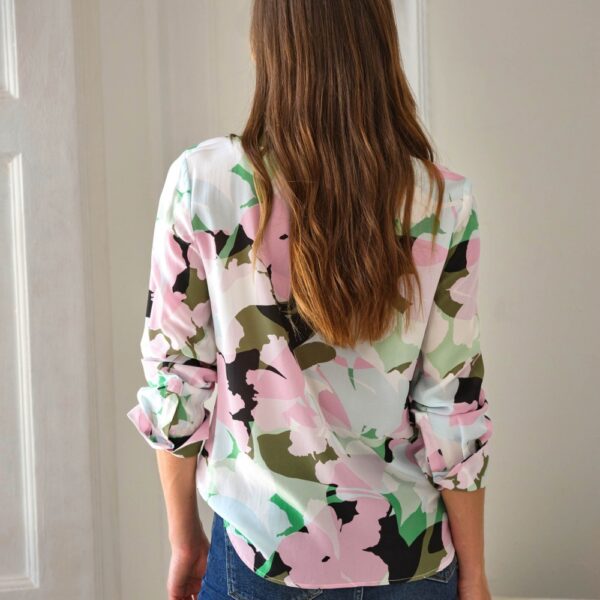 Silk Blouse Relaxed Fit Floral Silk Blouse Relaxed Fit Floral