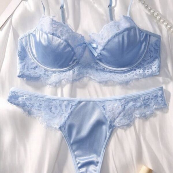Seiden-BH-Höschen-Set mit Spitzenbesatz Himmelblau