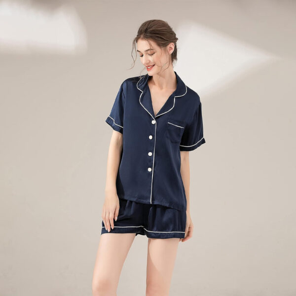 Conjunto de pijama de seda con ribete de contraste Azul marino Conjunto de pijama de seda con ribete de contraste Azul marino