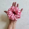 Fazzoletto di seta arruffato rosa