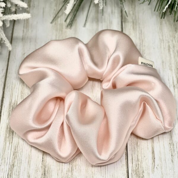 Silk Scrunchie Seamless Blush
