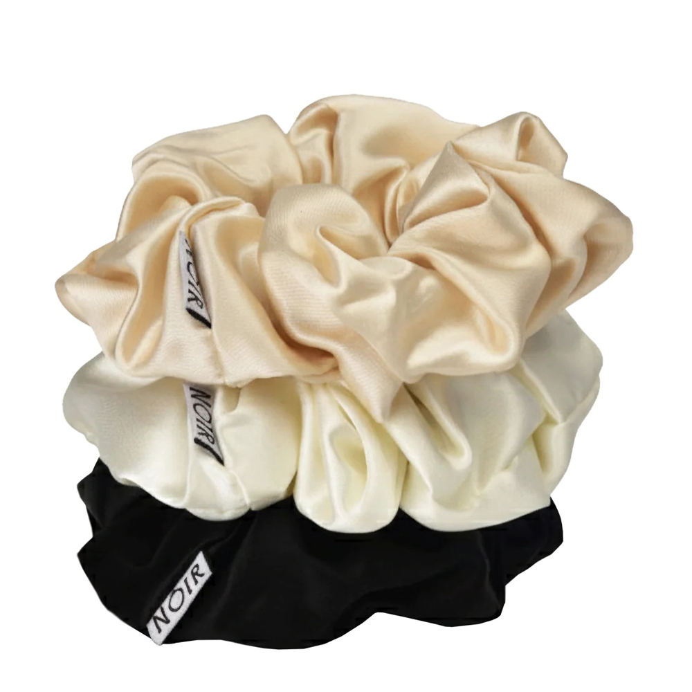 Silk Scrunchie Skinny Pearl