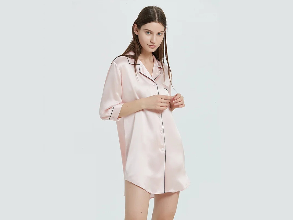 Breathable silk pajamas for women