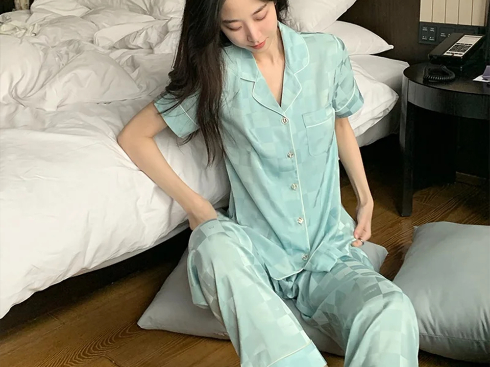 Pyjama en soie glacée Jacquard Plaid
